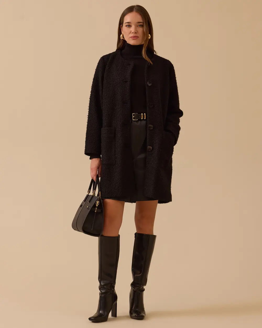 Cepli Düğmeli Peluş Kaban