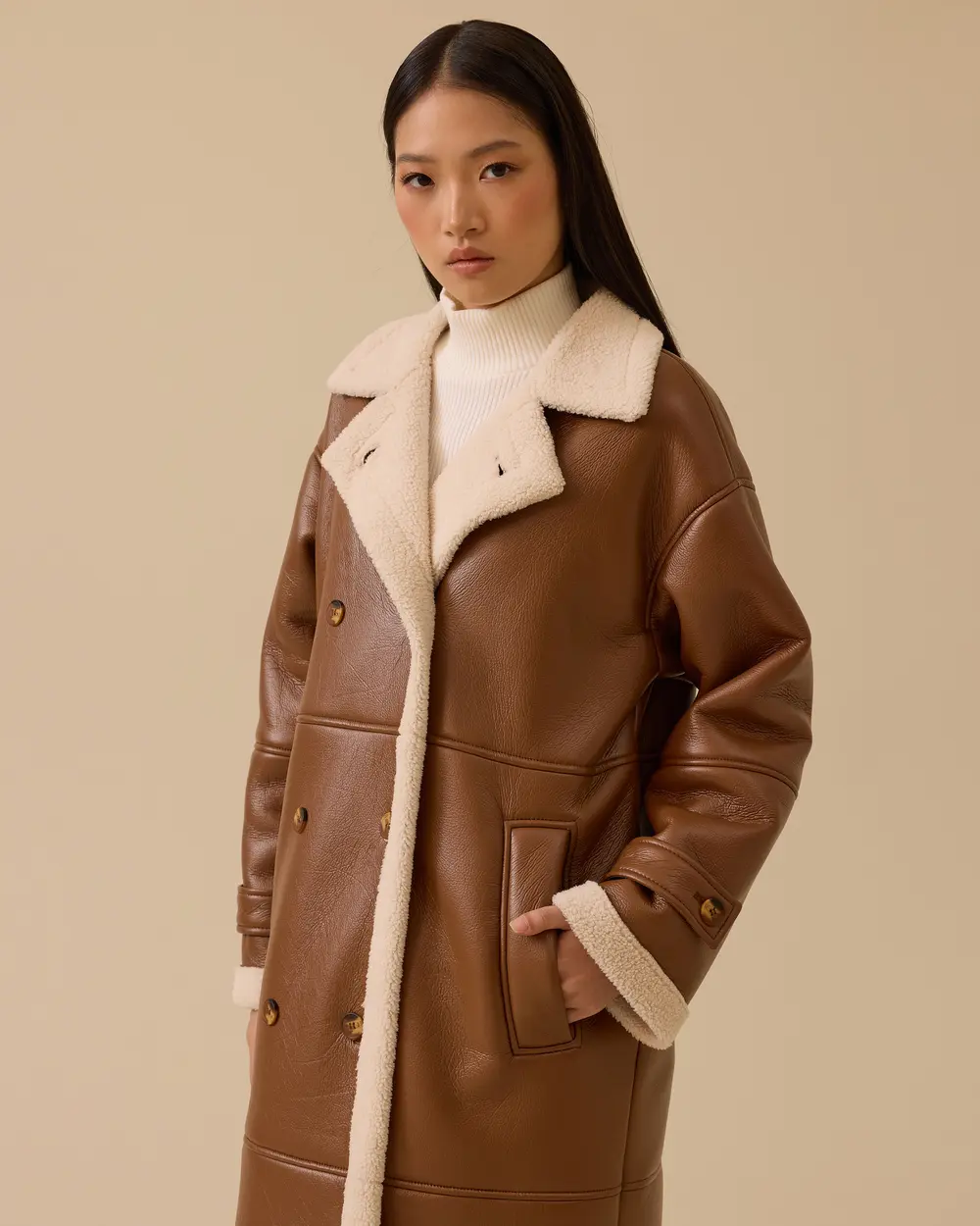 Peluş Astarlı Suni Deri Cepli Kaban