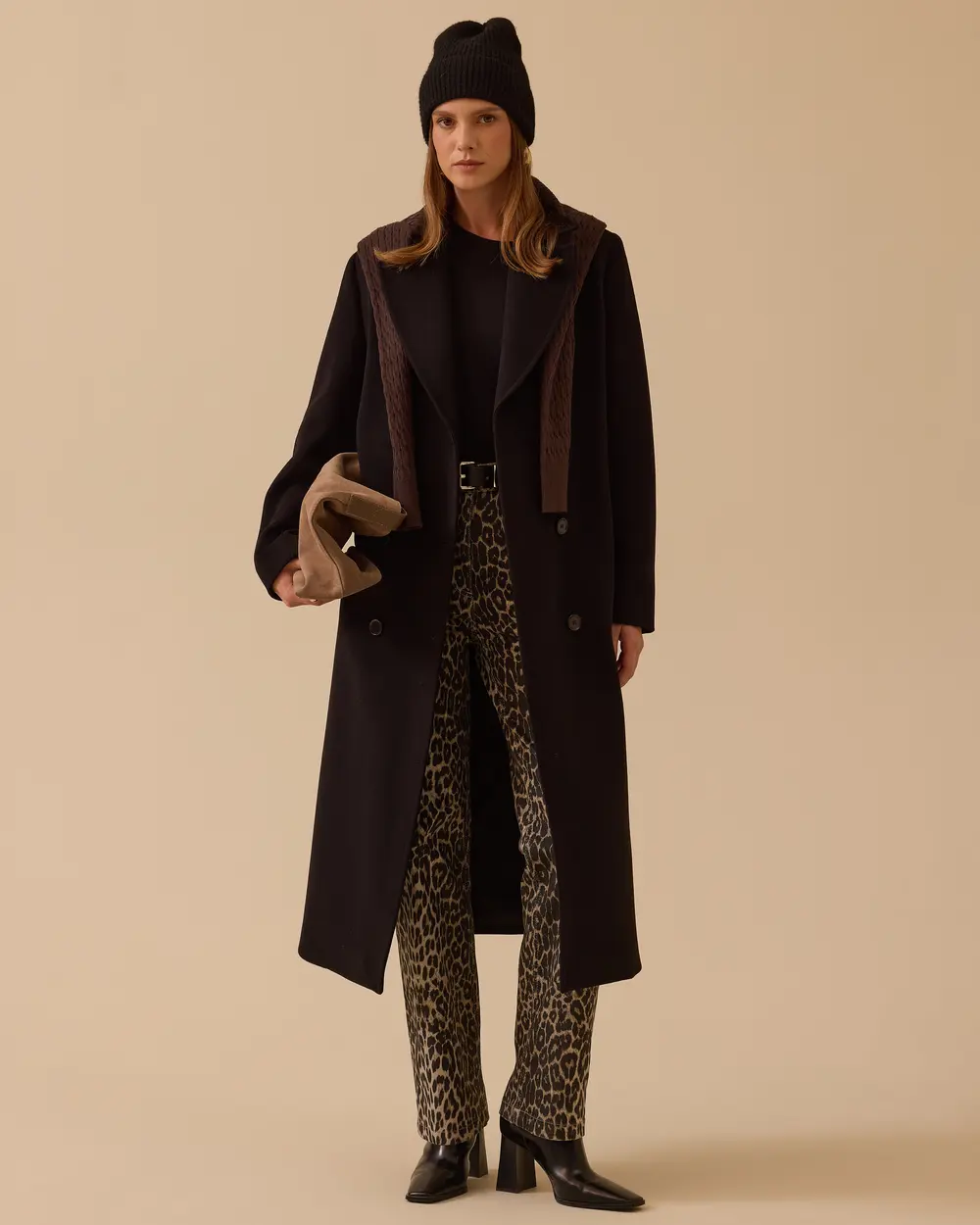 Düğmeli Uzun Kaşe Kaban