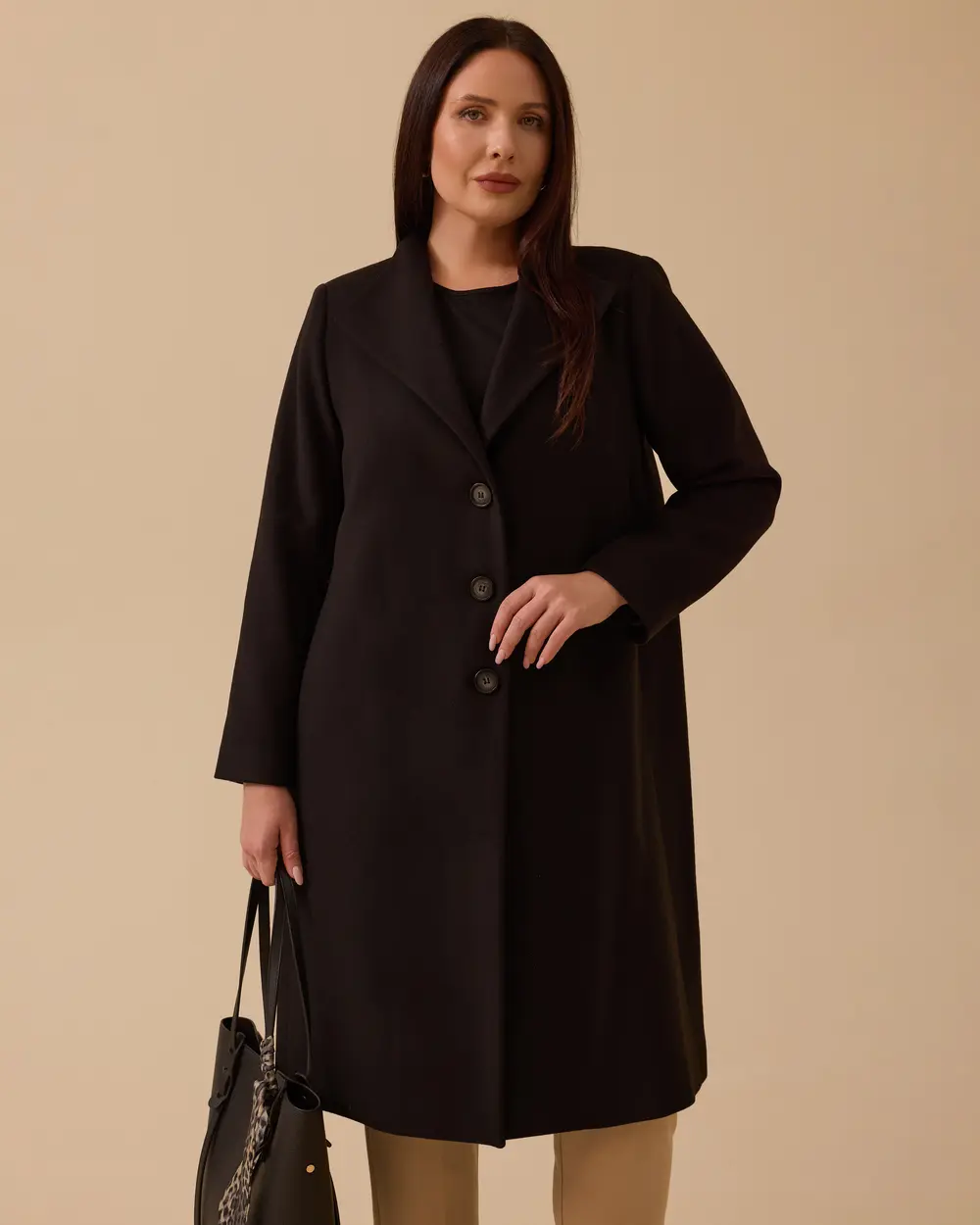 Büyük Beden Düğmeli Kaşe Kaban