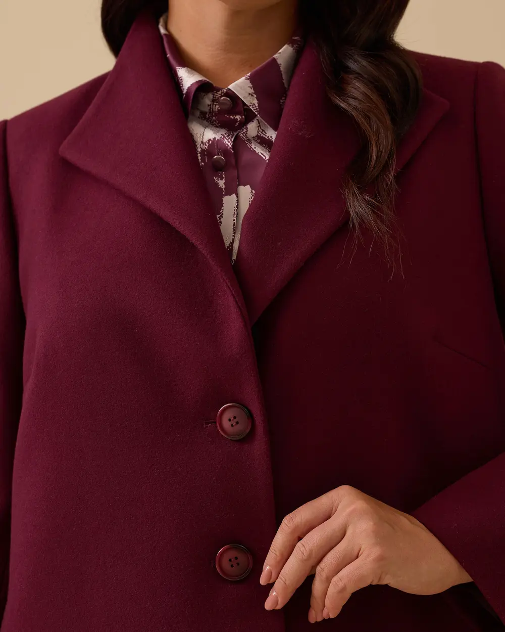 Büyük Beden Düğmeli Kaşe Kaban