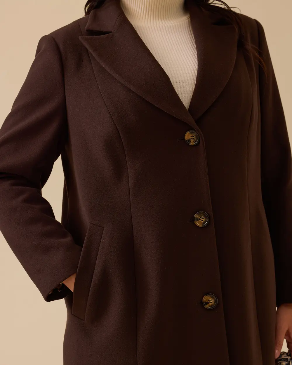 Büyük Beden Astar Desenli Cepli Kaşe Kaban