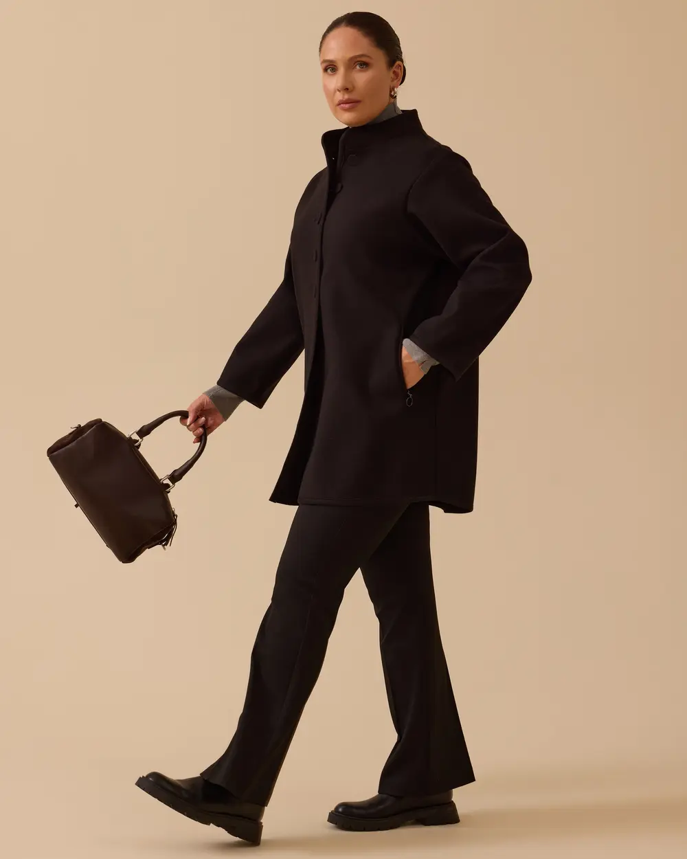 Büyük Beden Hakim Yaka Düğmeli Kaban