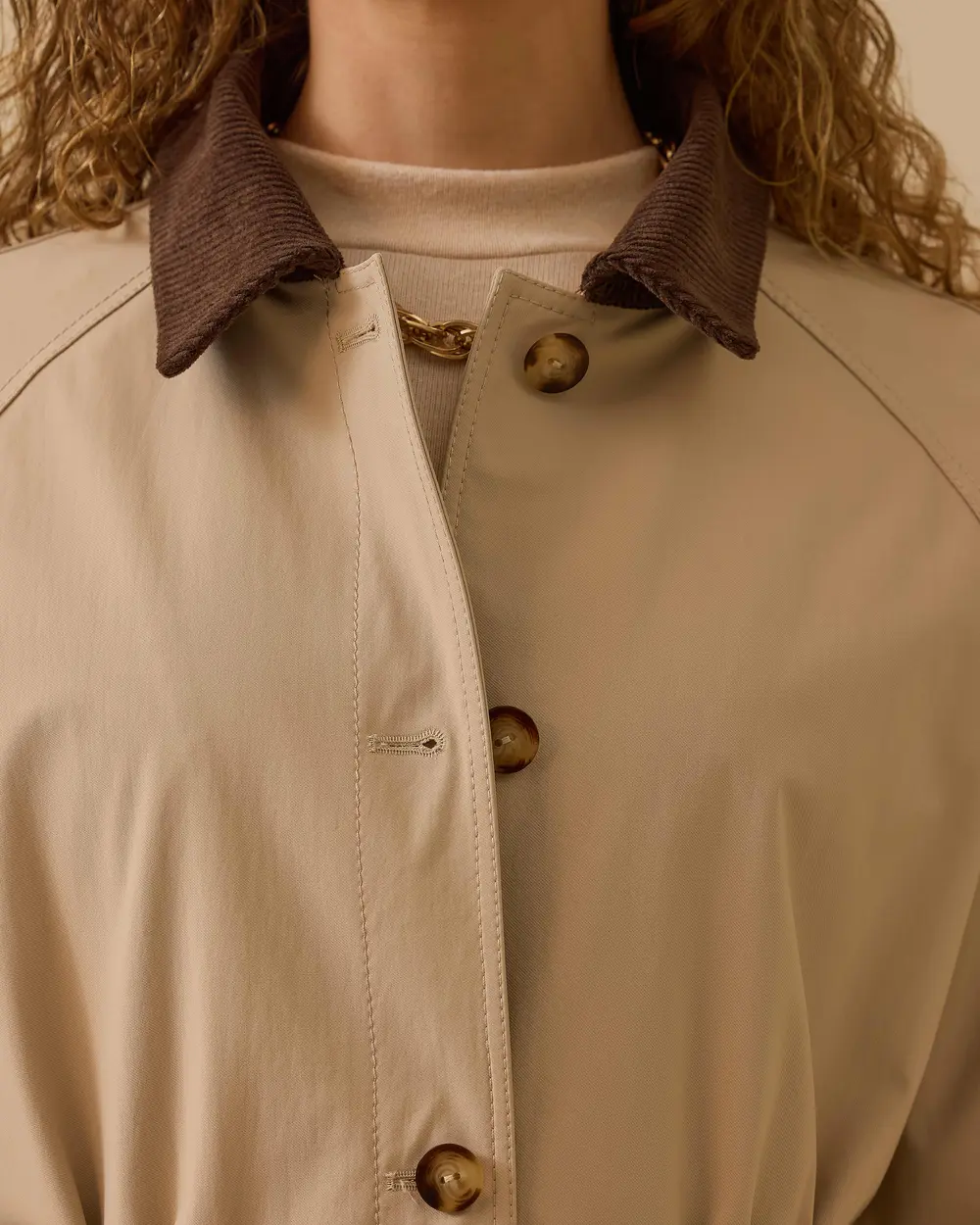 Kadife Yaka Kemerli Trençkot