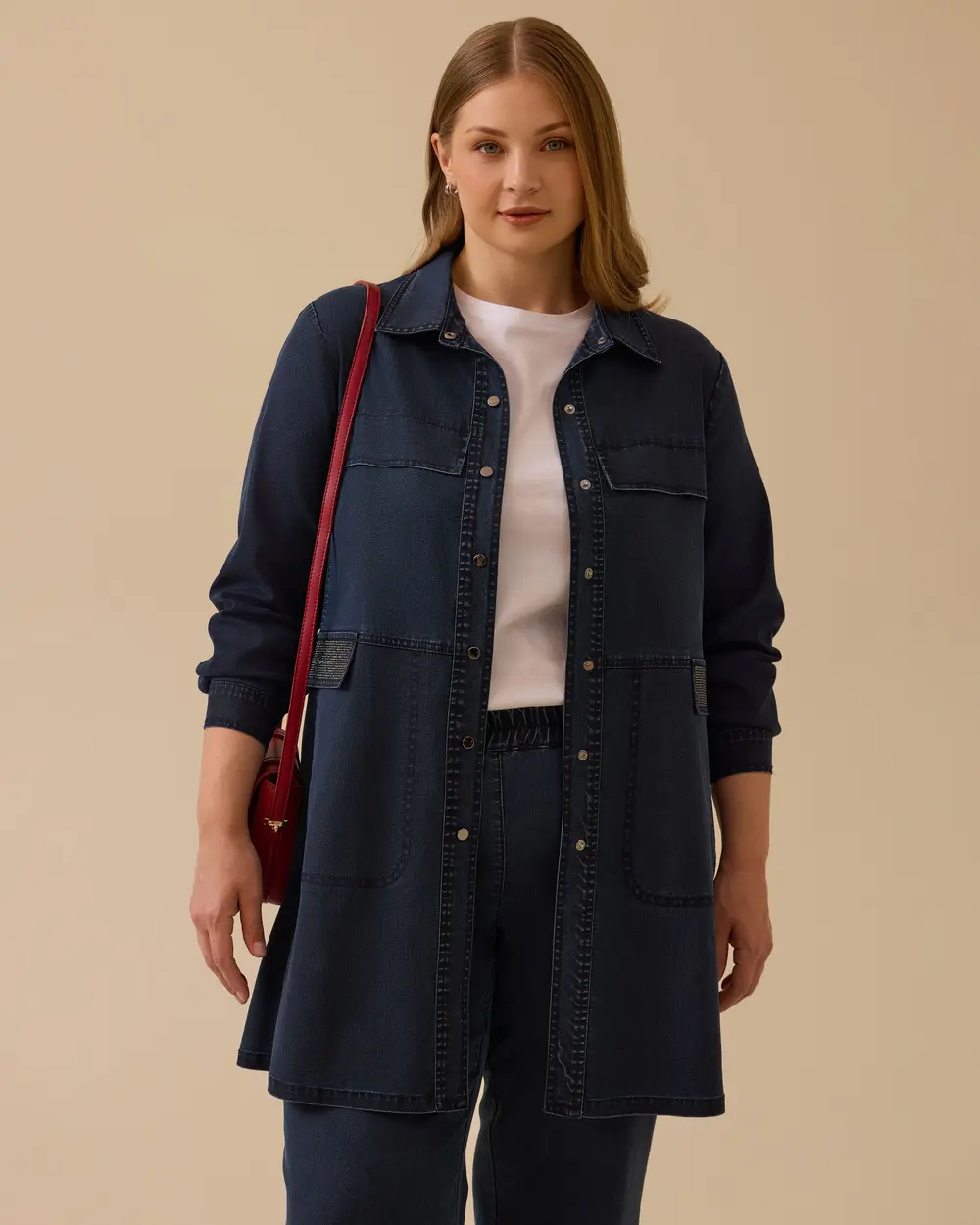 Plus Size Stone Detailed Jean Cap