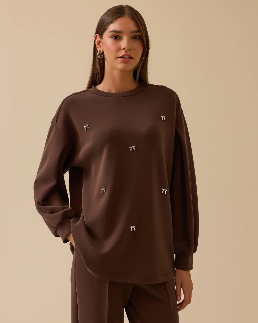 Aksesuar Detaylı Bol Kol Sweatshirt