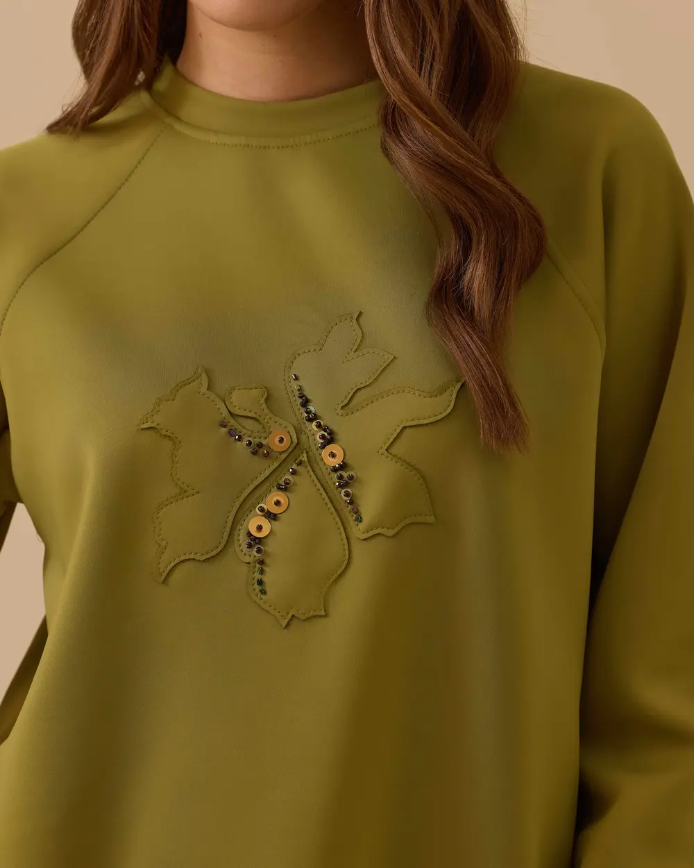 Nakışlı Pul Detaylı Sweatshirt