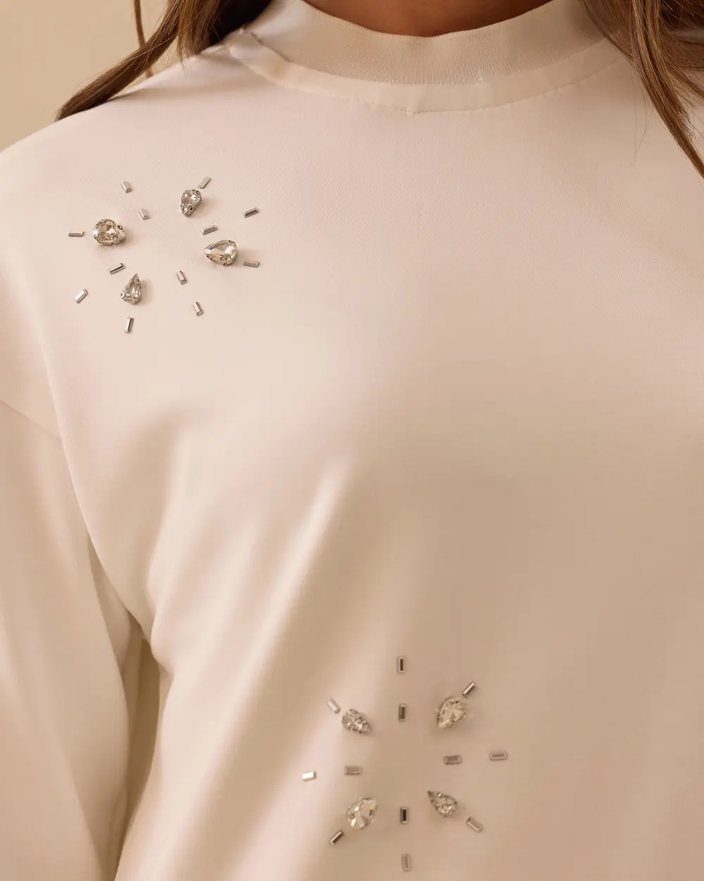 Taş Detaylı Yuvarlak Yaka Sweatshirt