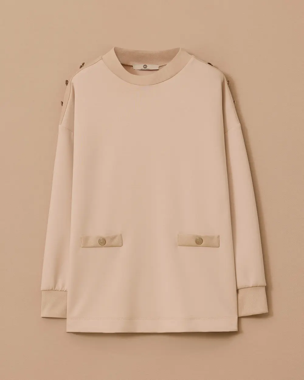 Dik Yaka Düğme Detaylı Sweatshirt