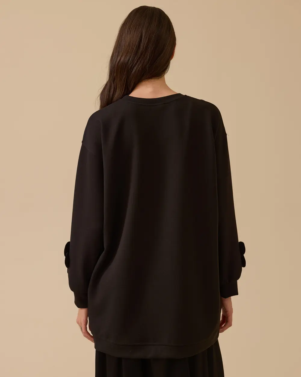 Çiçek Detaylı Cepli Sweatshirt