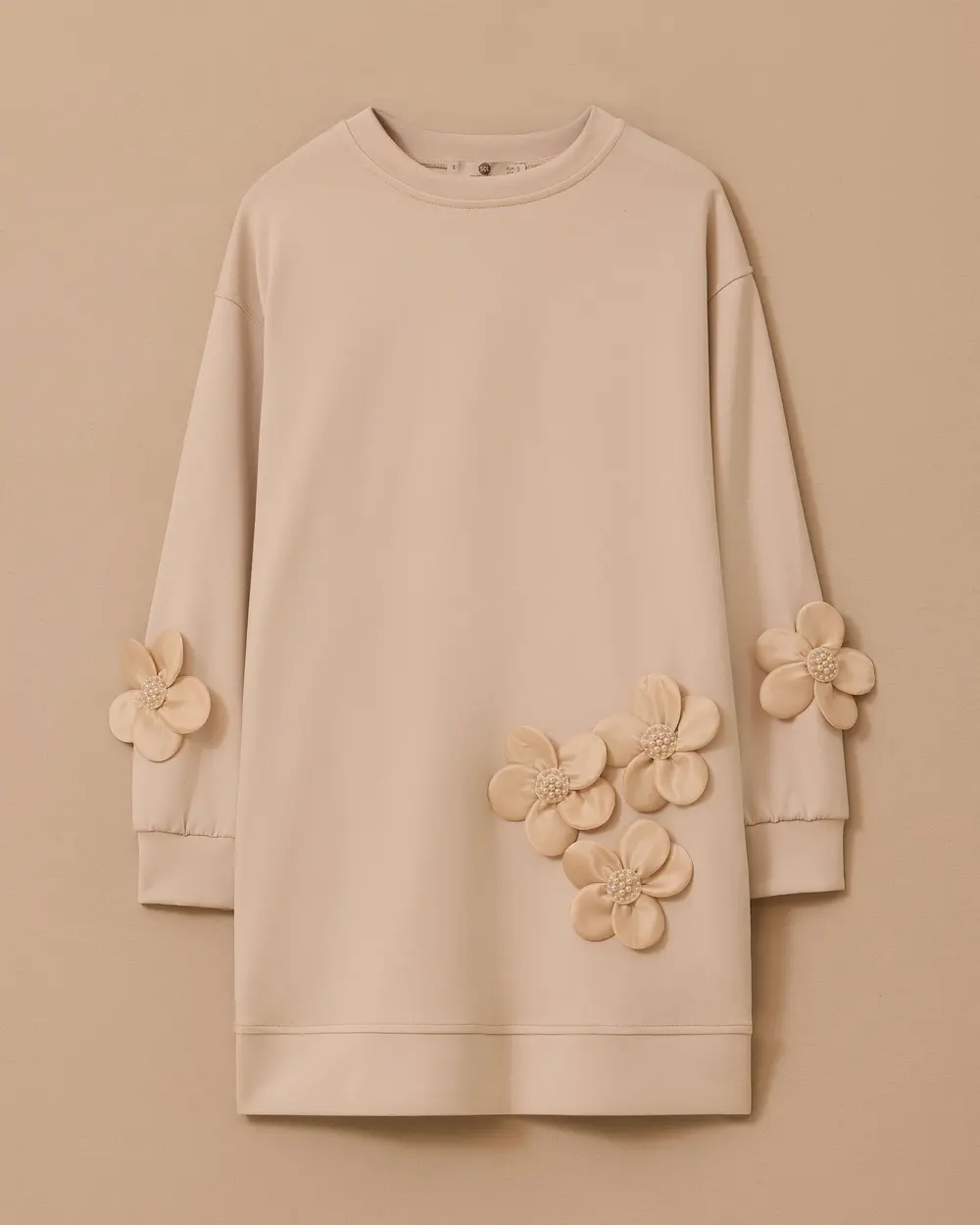 Çiçek Detaylı Cepli Sweatshirt