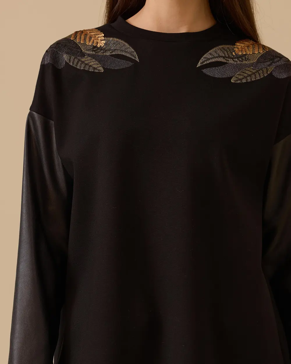 Omuz Nakışlı Sweatshirt