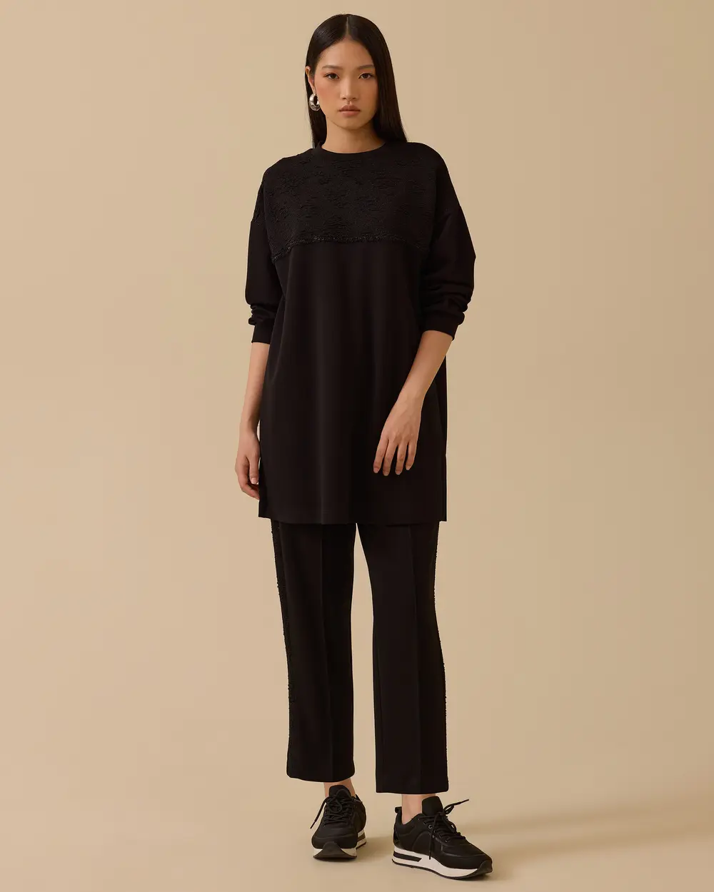 Sim Detaylı Uzun Sweatshirt