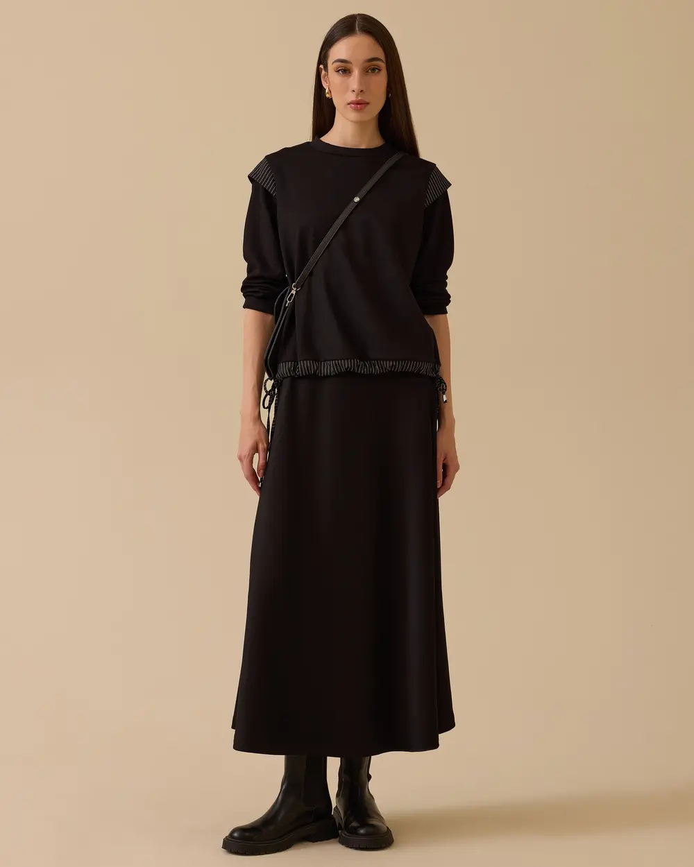 Lace-up Sweatshirt with Line Detail