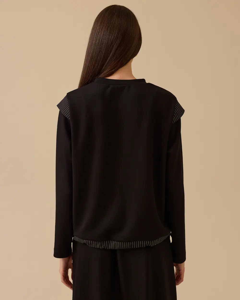 Lace-up Sweatshirt with Line Detail