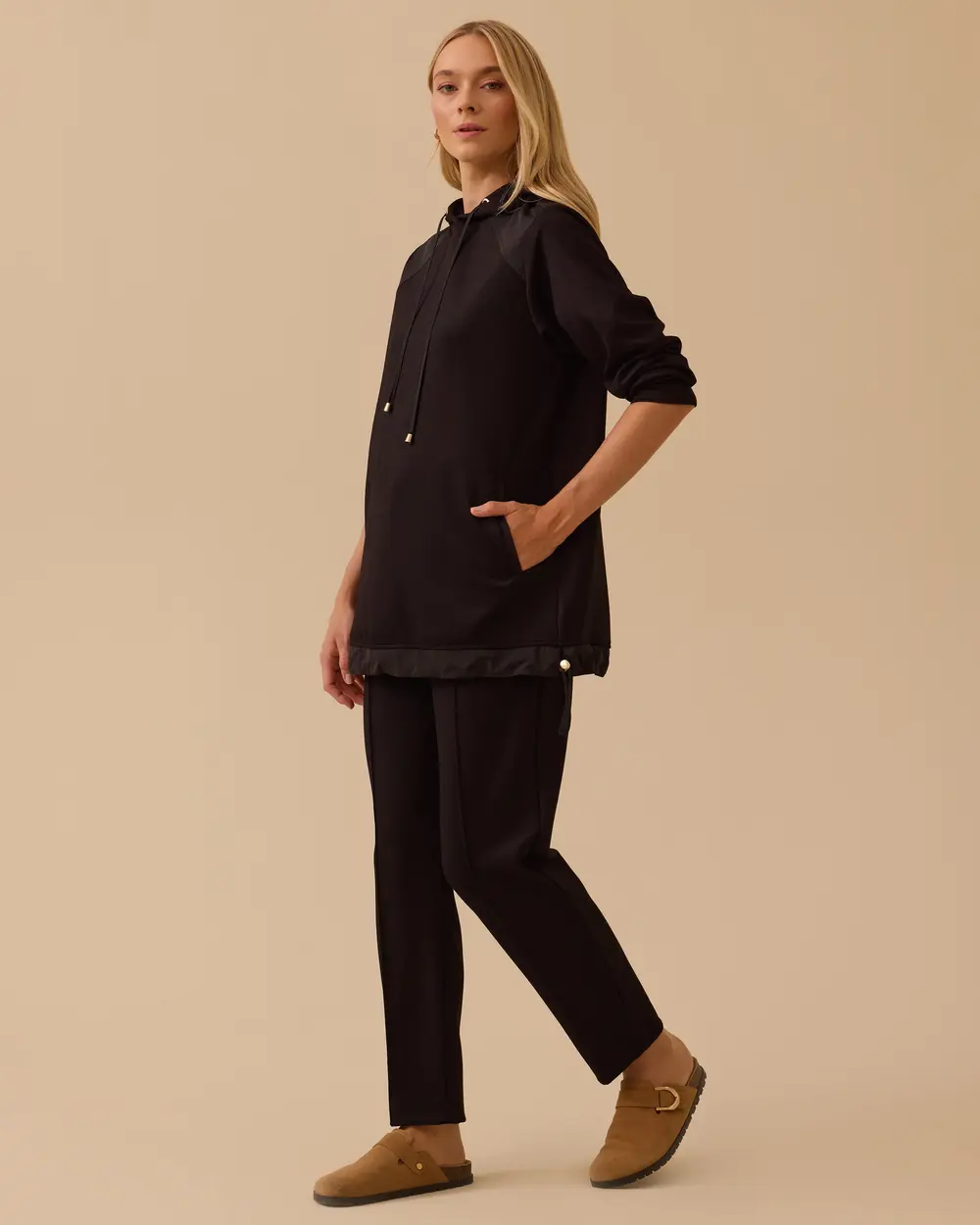 Kapüşonlu Bağcık Detaylı Sweatshirt