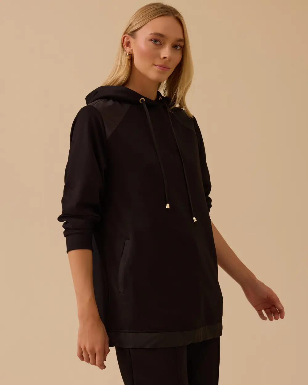 Kapüşonlu Bağcık Detaylı Sweatshirt