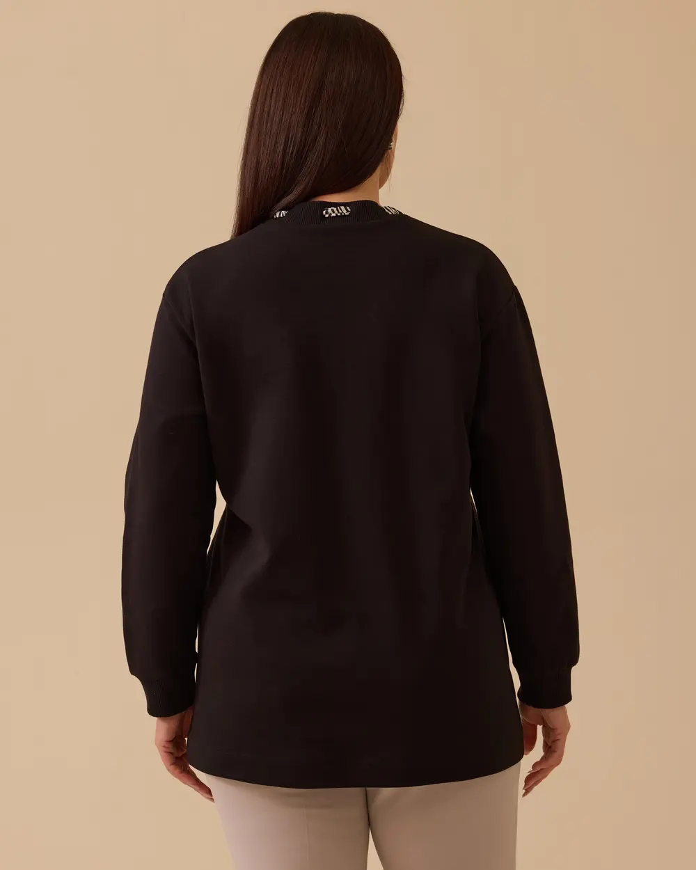 Büyük Beden Fular Yakalı Sweatshirt