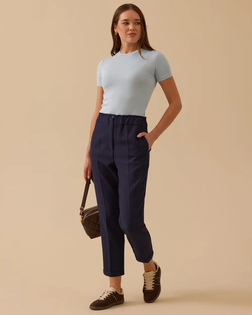 Round Neck Short Sleeve Basic T-Shirt