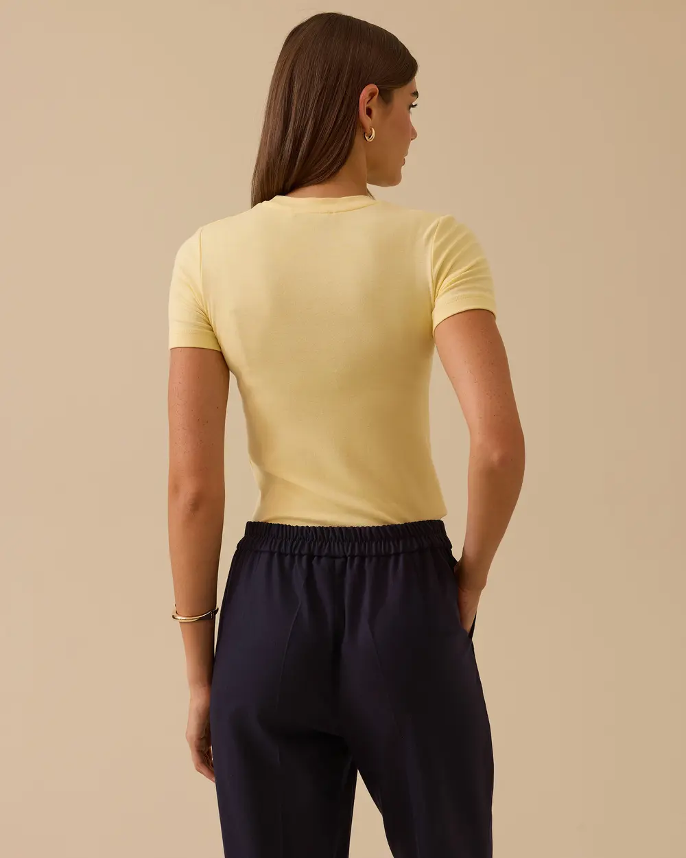 Round Neck Short Sleeve Basic T-Shirt