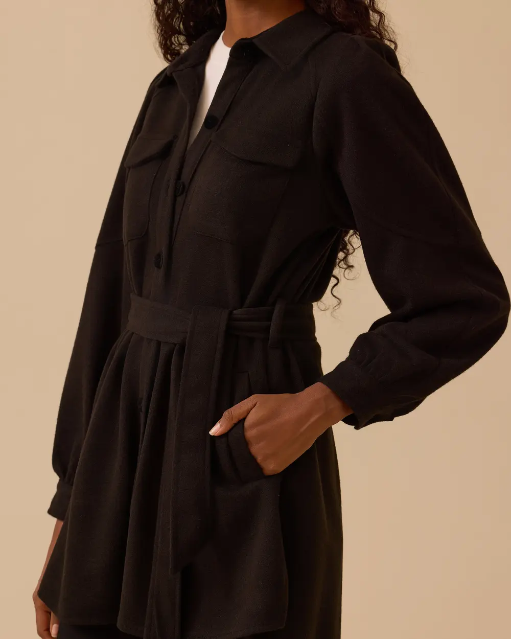 Düğmeli Cep Detaylı Kuşaklı Kap