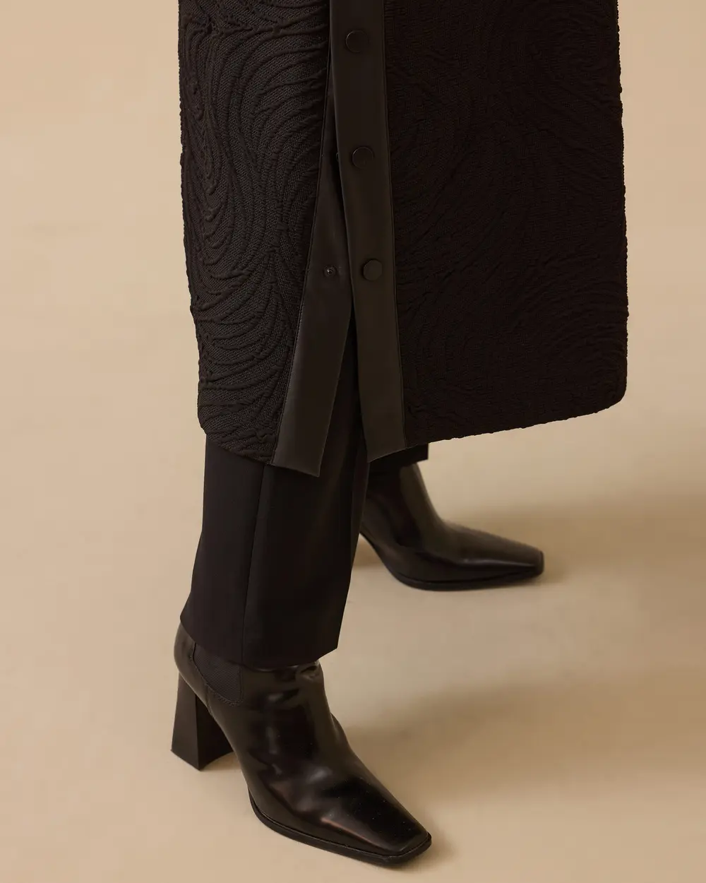 Büyük Beden Desenli Düğmeli Uzun Kap