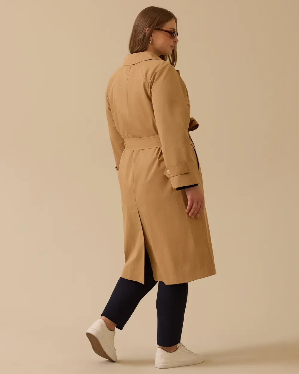 Büyük Beden Kuşaklı Düğmeli Pardesü