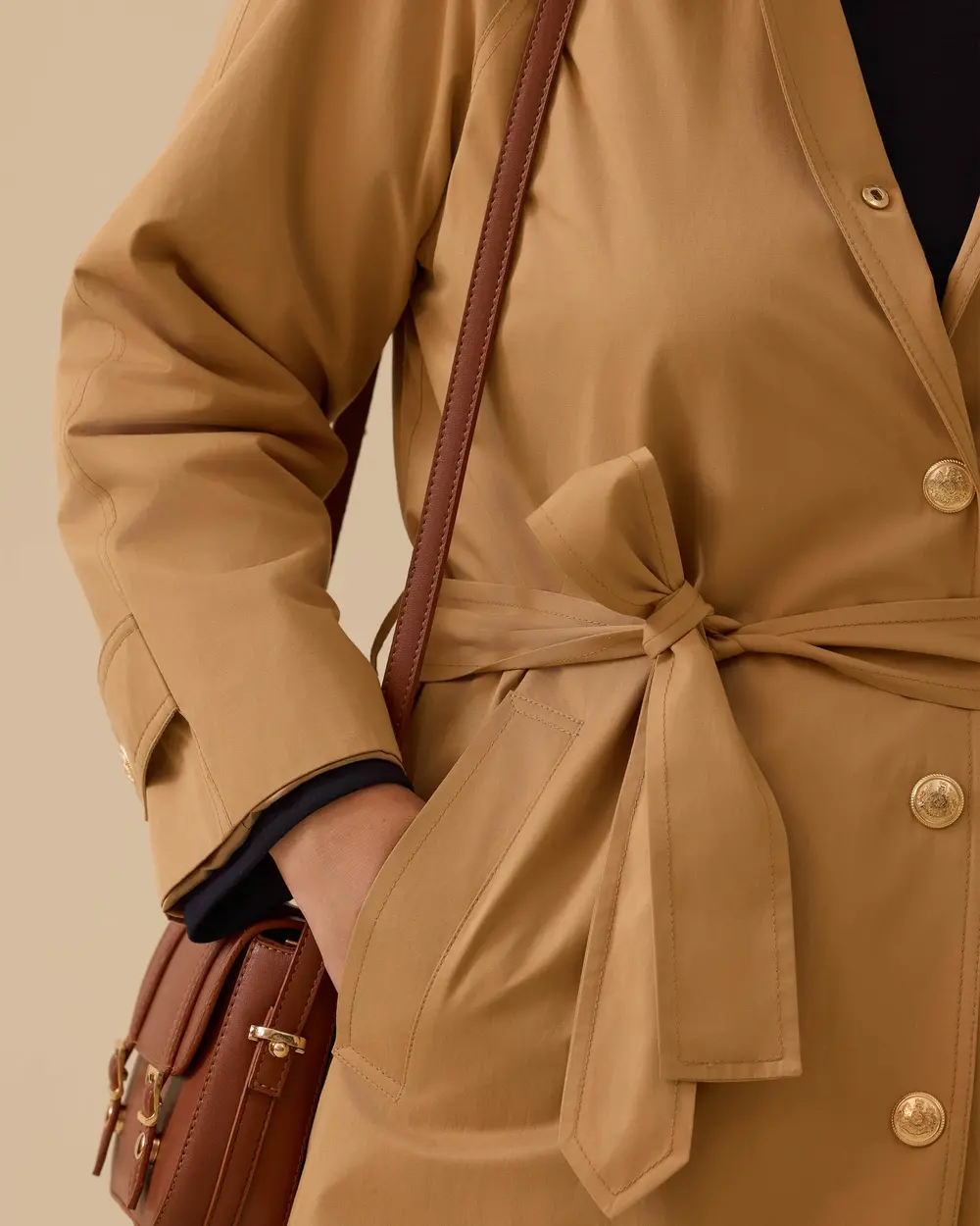 Büyük Beden Kuşaklı Düğmeli Pardesü