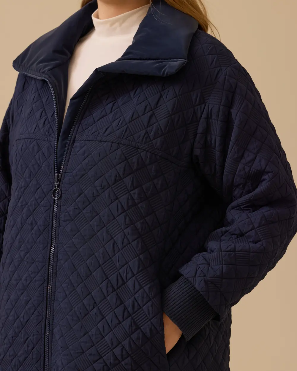 Büyük Beden Kapitone Fermuarlı Pardesü