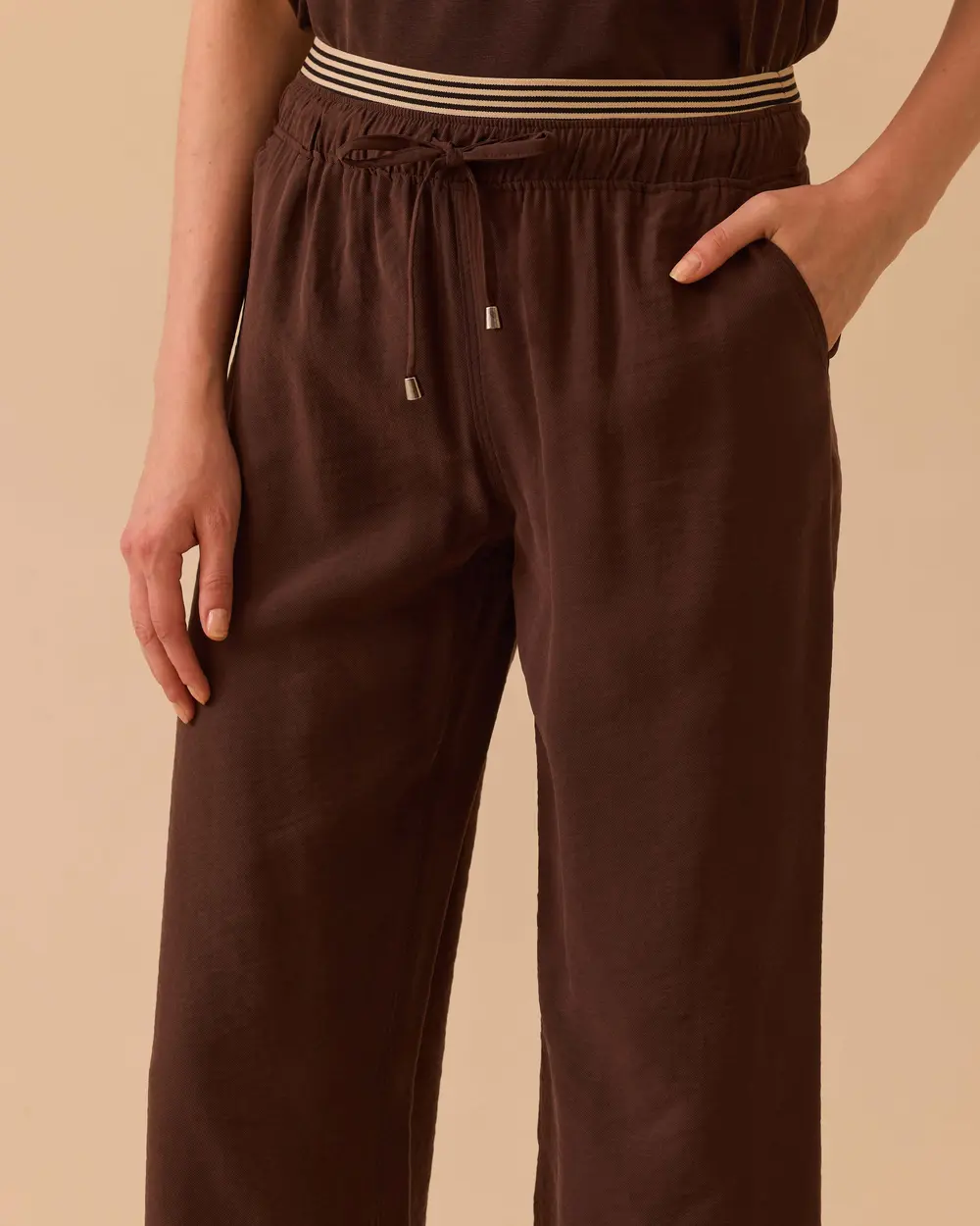 Beli Lastikli Rahat Kesim Pantolon