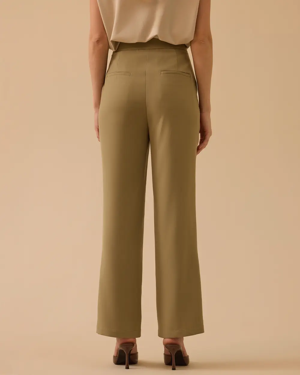 Paça Detaylı Cepli Pantolon