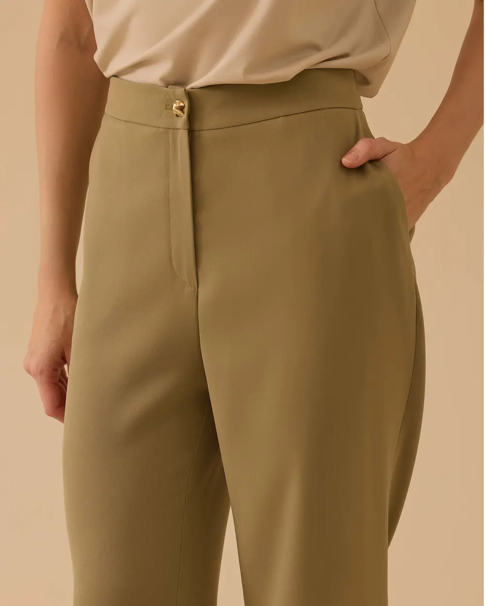 Paça Detaylı Cepli Pantolon