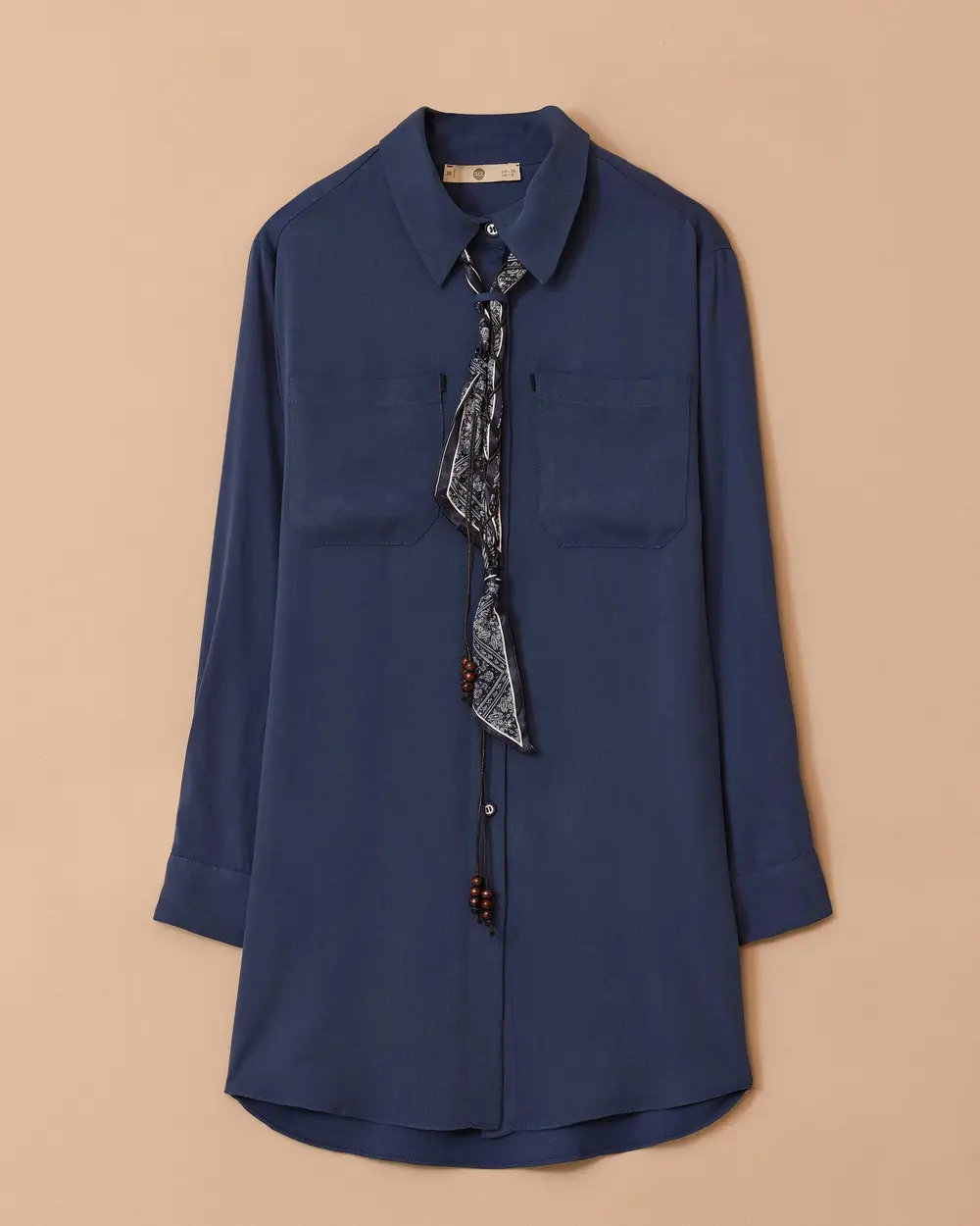 Aksesuar Detaylı Gömlek Yaka Tunik