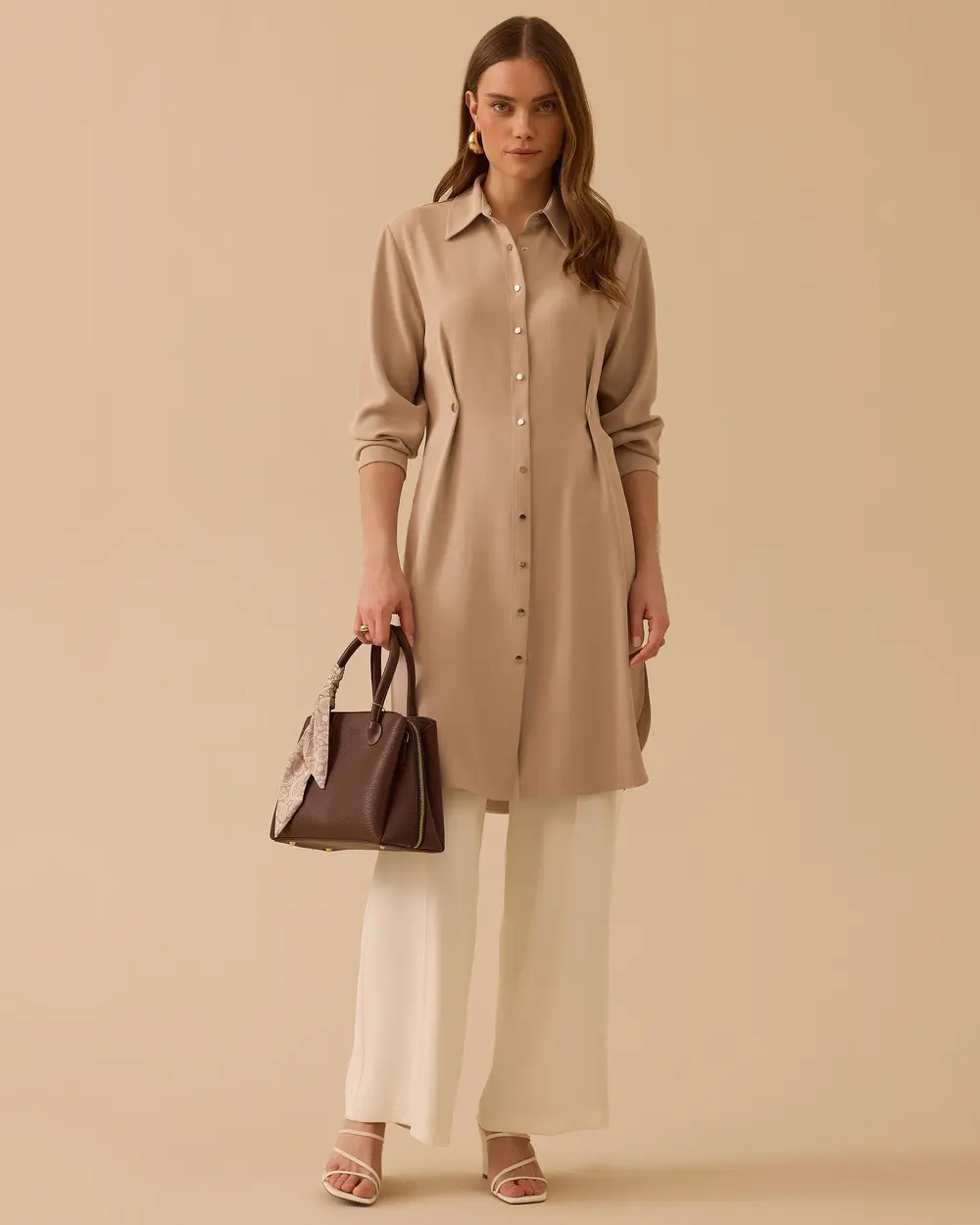 Düğme Detaylı Diz Boy Krep Tunik