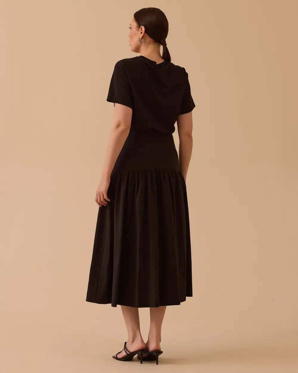 Çift Kumaşlı Bel Bağcıklı Elbise