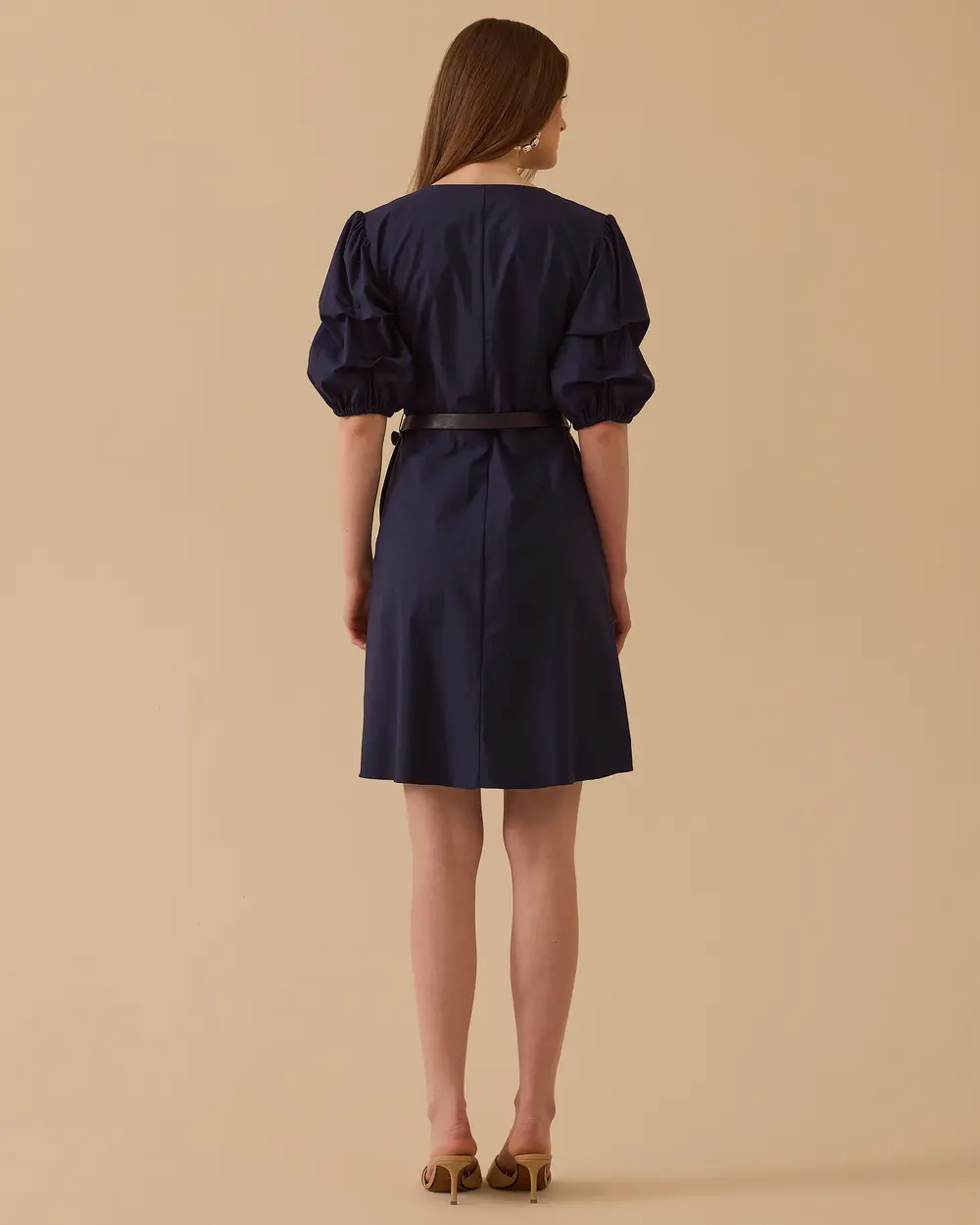 V Yaka Balon Kol Mini Elbise