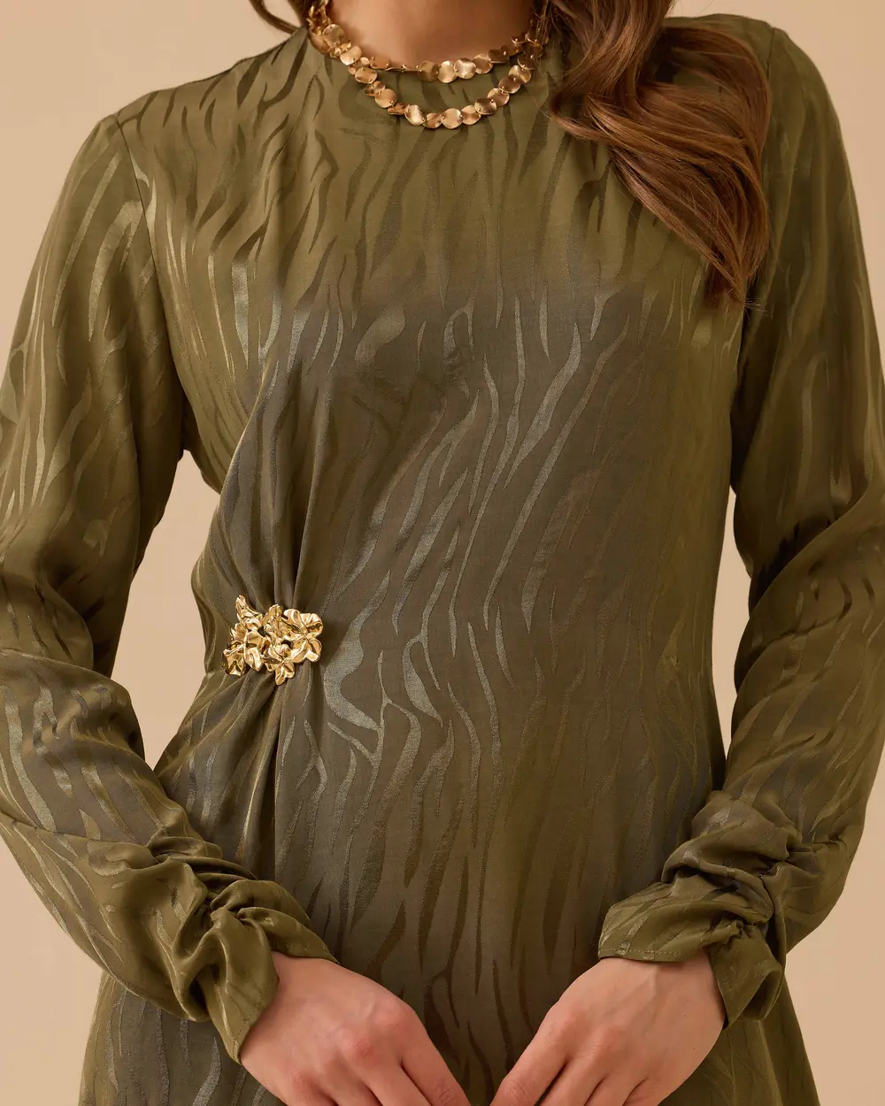 Aksesuarlı Desenli Jakar Elbise