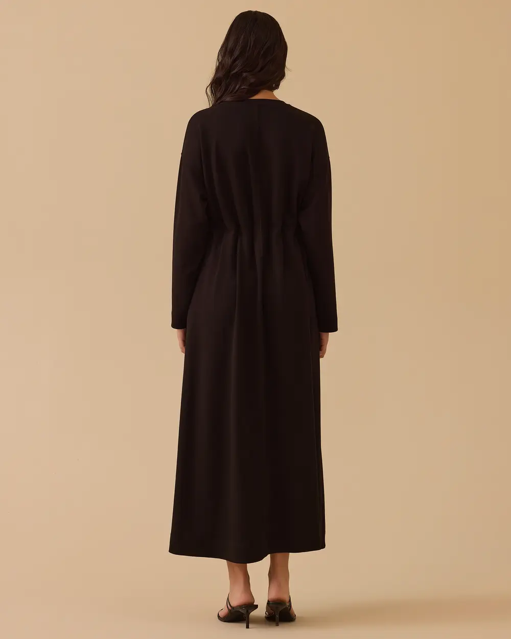 Nakışlı Bel Büzgülü Elbise