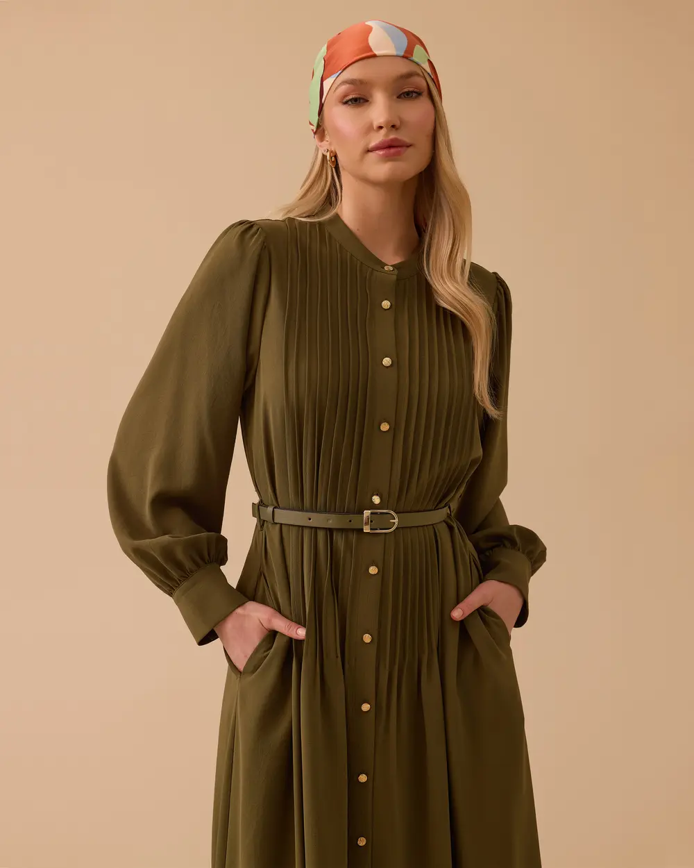 Hakim Yaka Kemerli Uzun Elbise