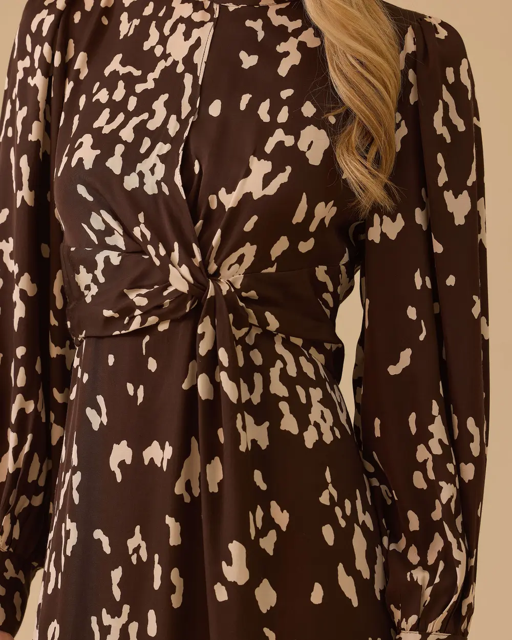 Büzgü Detaylı Desenli Uzun Elbise