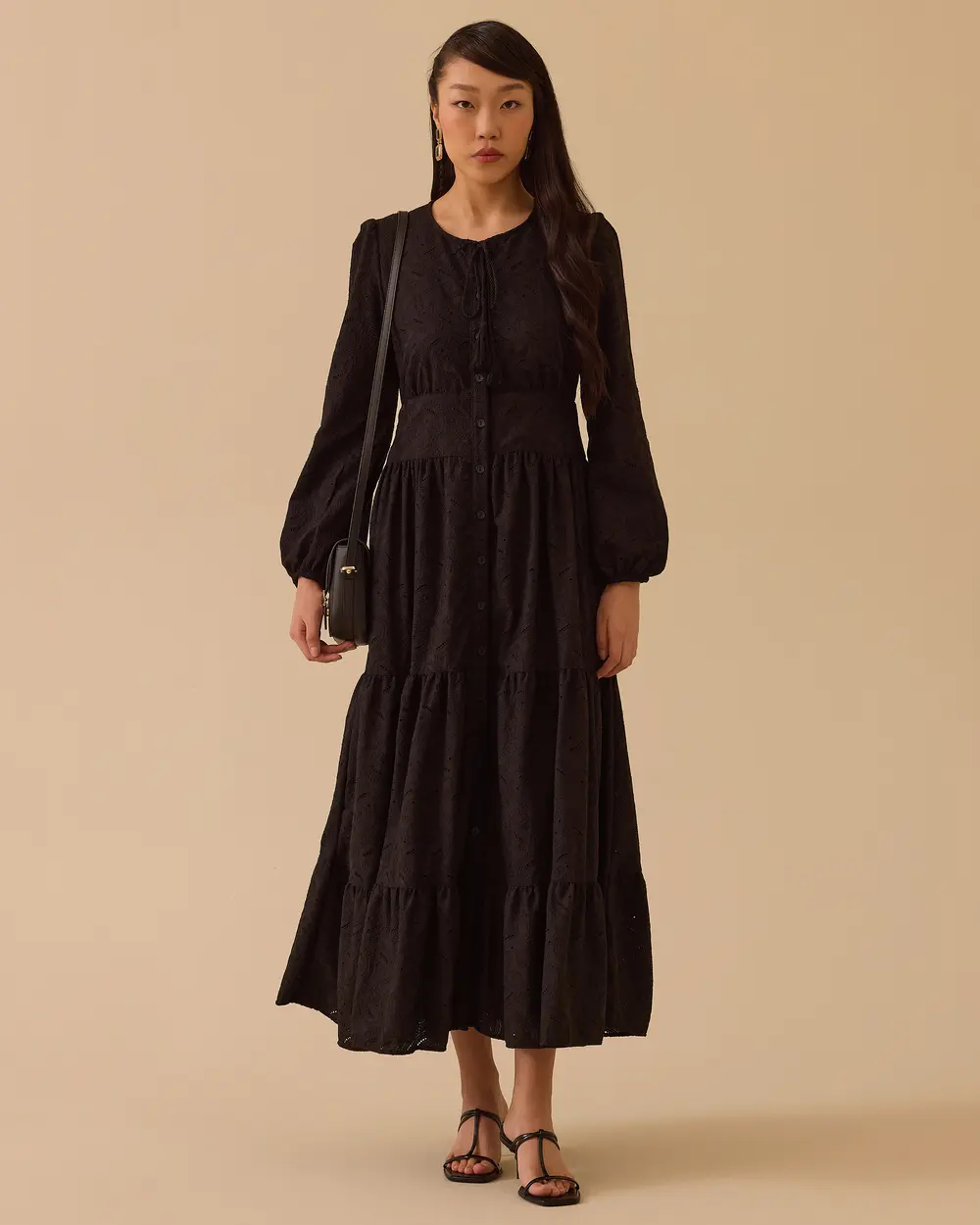 Sıfır Yaka Brode Elbise