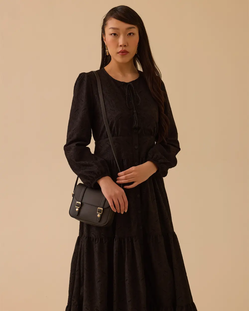 Sıfır Yaka Brode Elbise