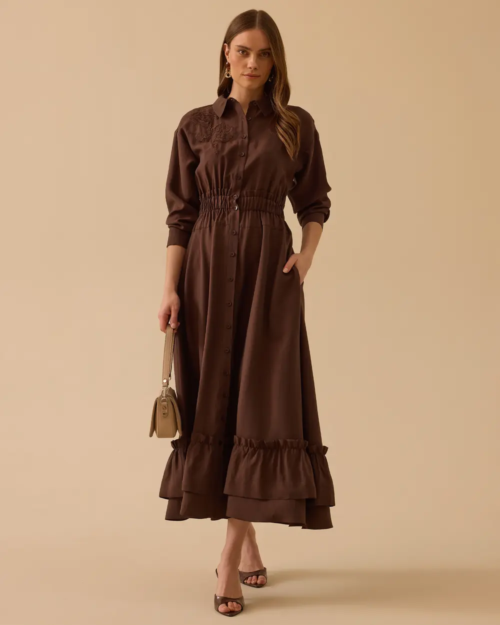 Beli Lastikli Fırfırlı Düğmeli Elbise