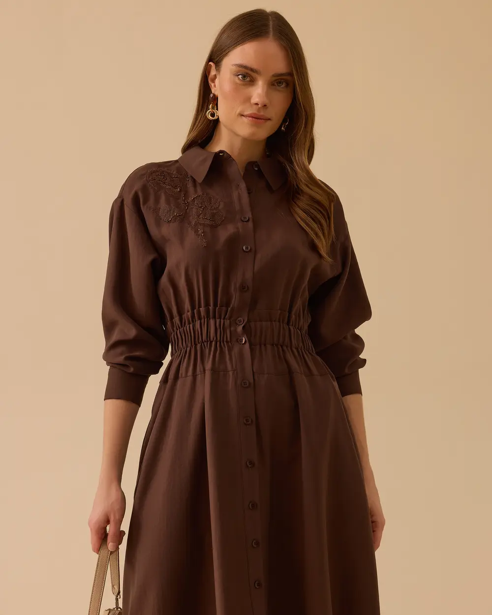 Beli Lastikli Fırfırlı Düğmeli Elbise