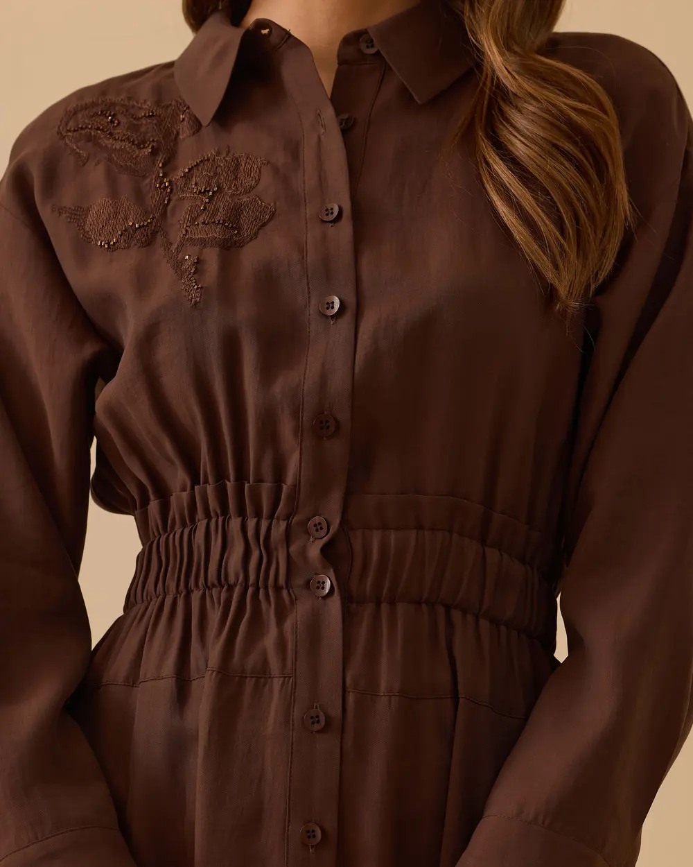 Beli Lastikli Fırfırlı Düğmeli Elbise