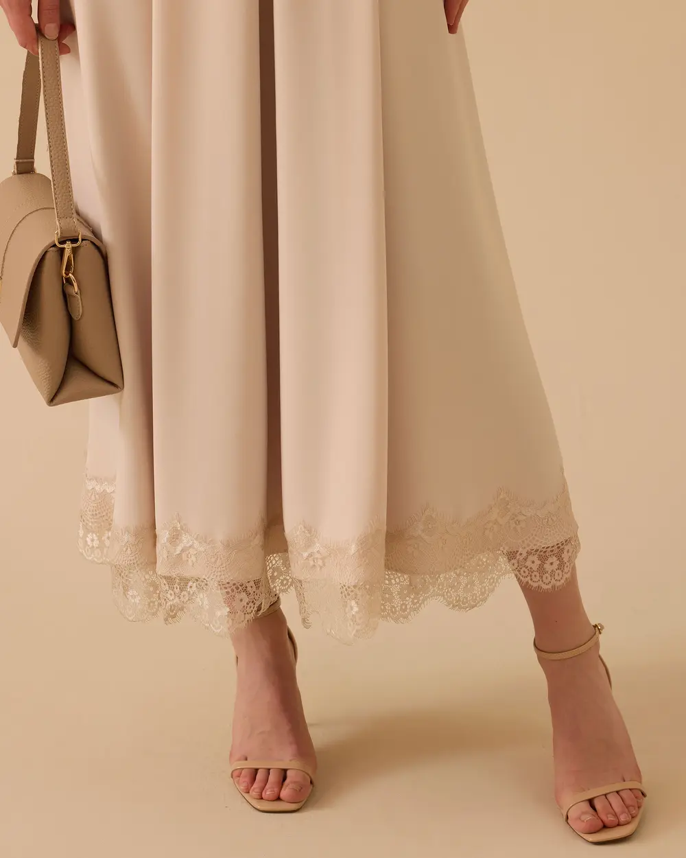 Lace Detailed Belted Midi Dress