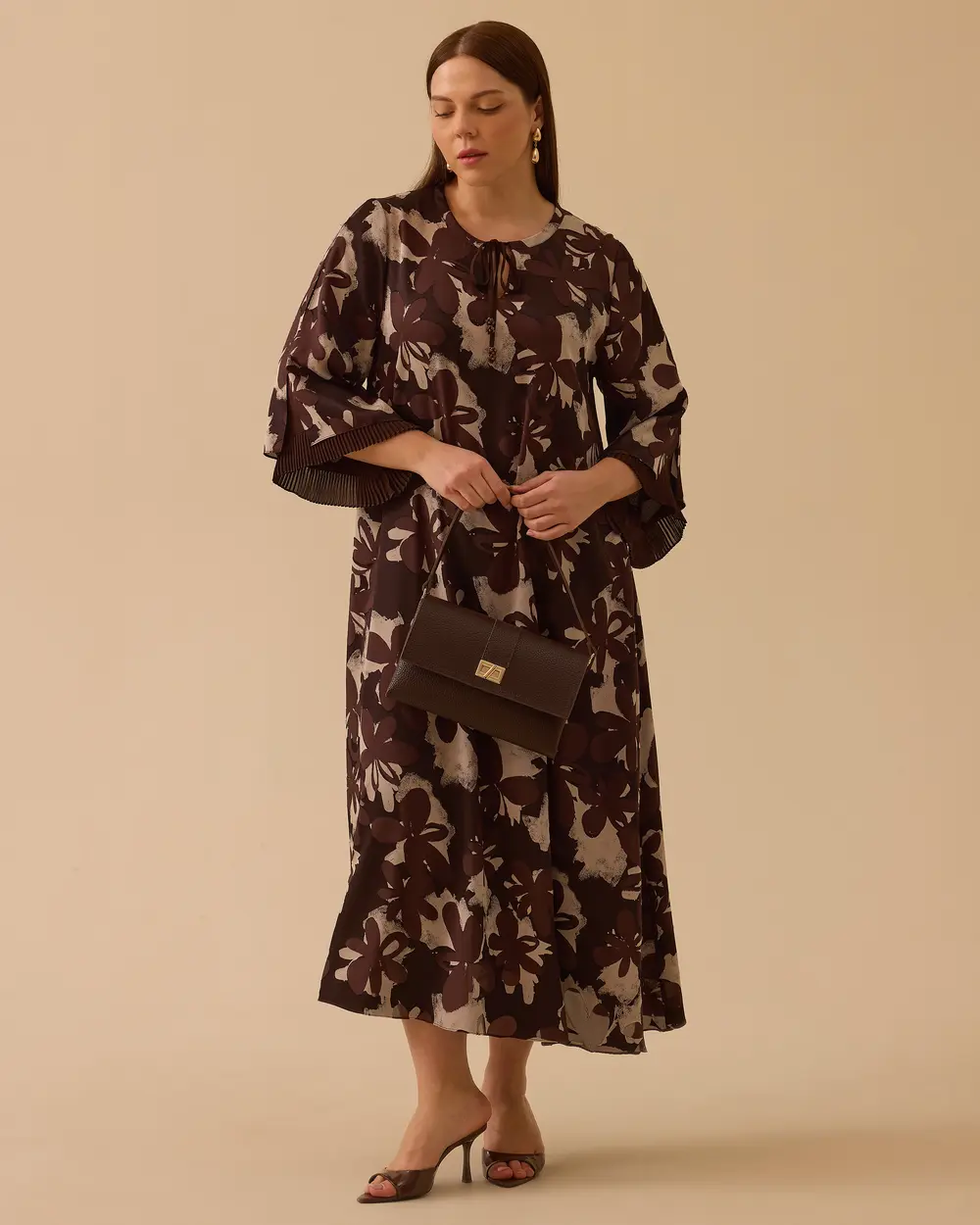 Büyük Beden Bağlama Detaylı Uzun Elbise