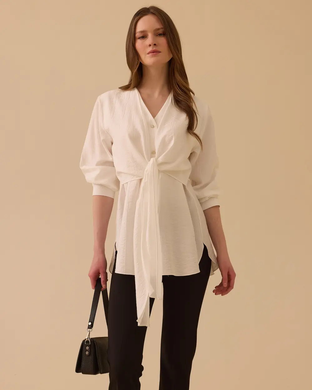 V Yaka Bağlama Detaylı Gofre Gömlek