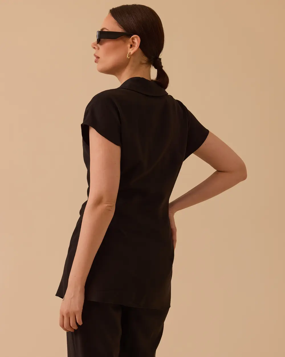 Bağlama Detaylı Tokalı Gömlek