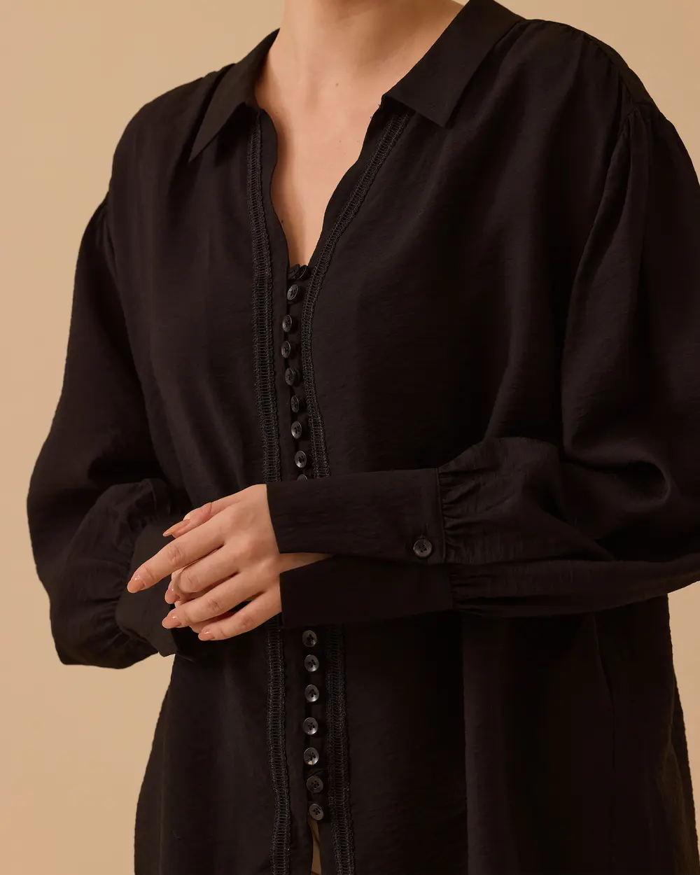 Düğmeli Gofre Gömlek